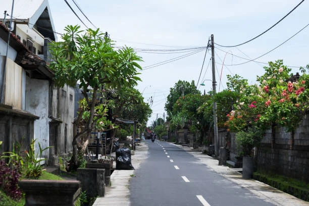 Trendy and artisanal cafes in Kerobokan, a highlight of the Bali Restaurant and Cafe Association’s modern culinary network.