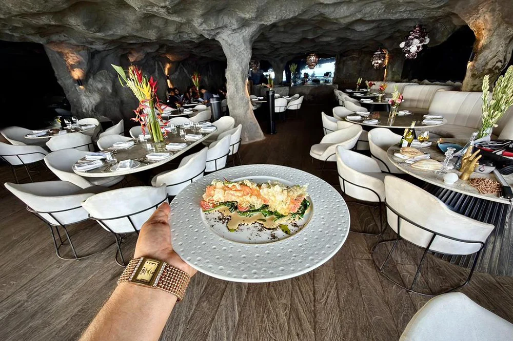 Rockfish Interior Day Dining