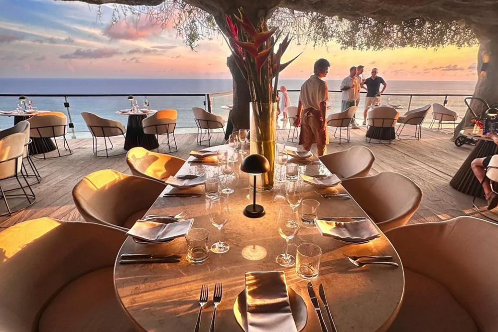 Rockfish Sunset Dining