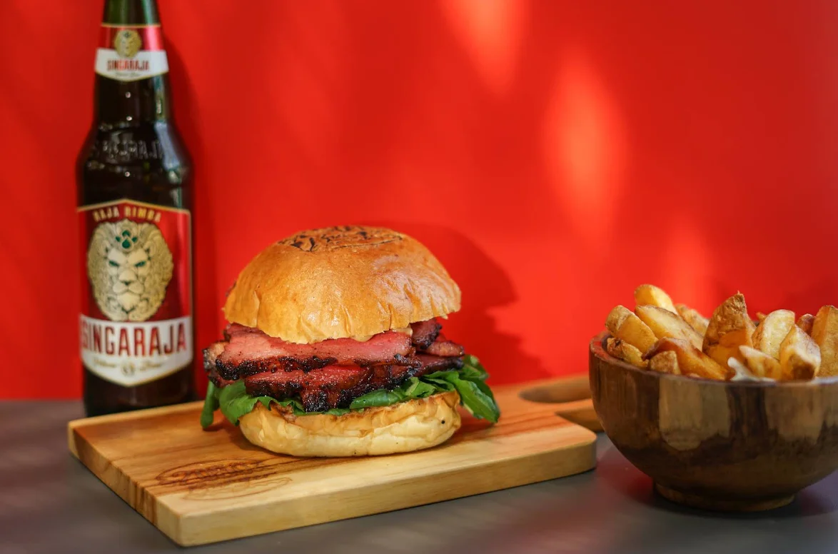 2080 Seminyak Foods Burger Chips